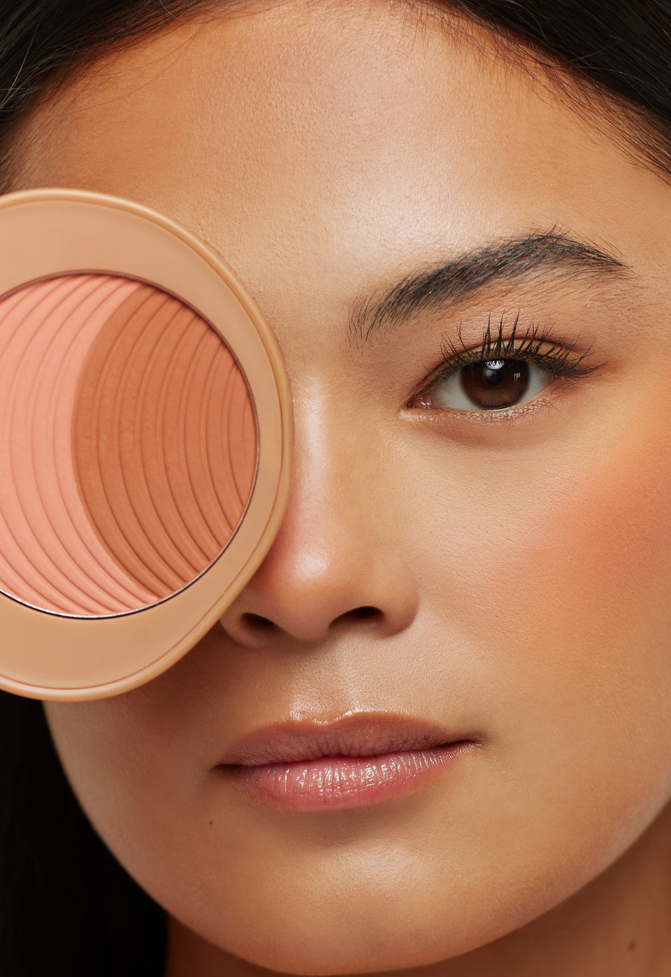Healthy Touch Blush + Cream Blending Brush Set in Bikini + Cream Blending Brush