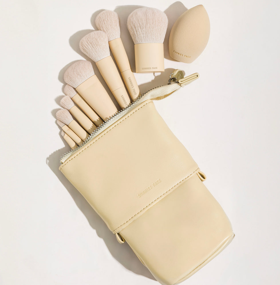 Extendable Brush Bag in Pastillas