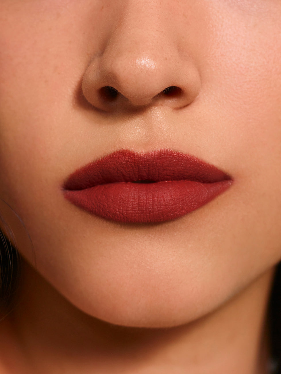 Karina wears Fluffmatte in Major