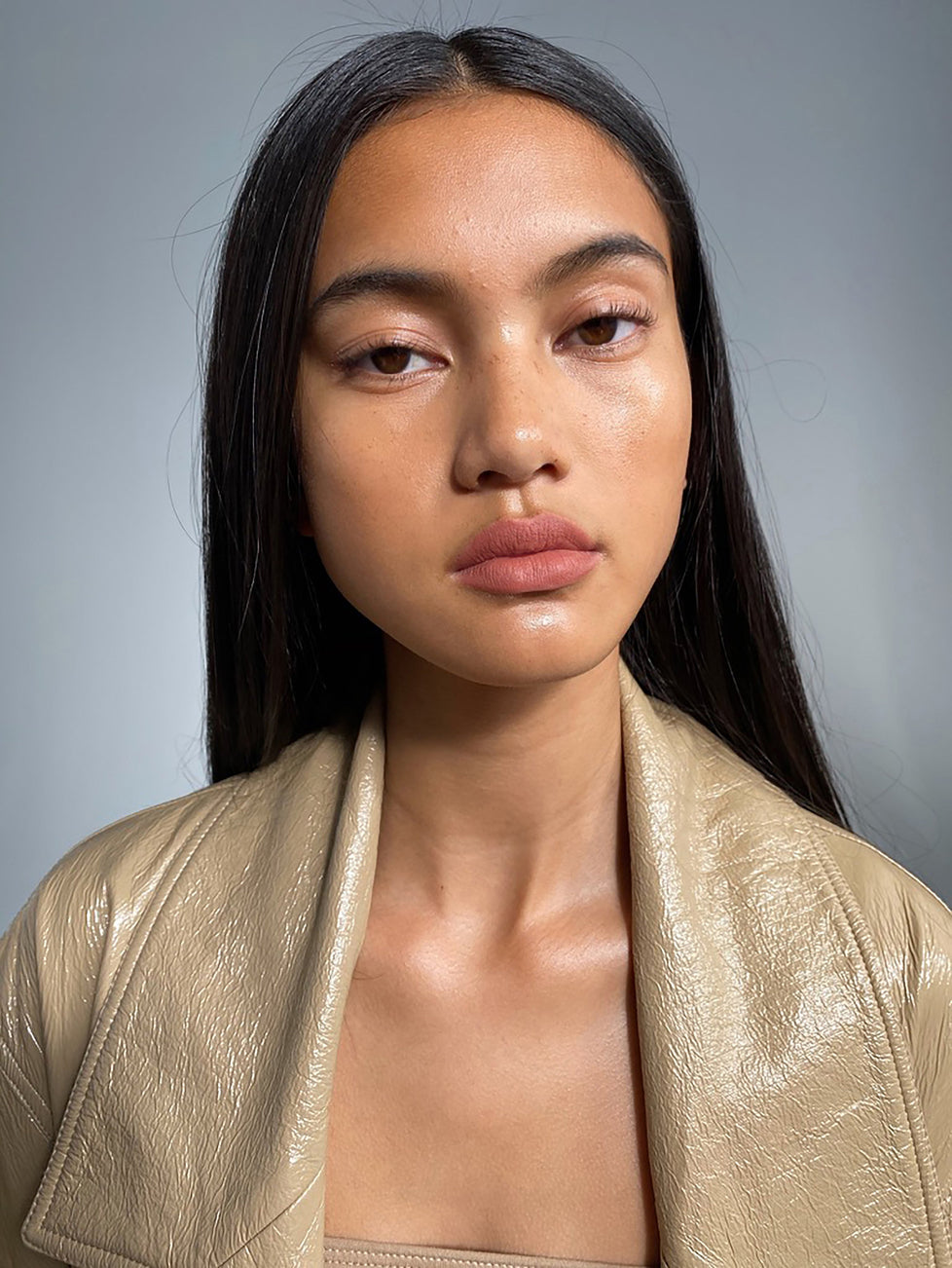 Amanda wears Fluffmatte in Baby Spice