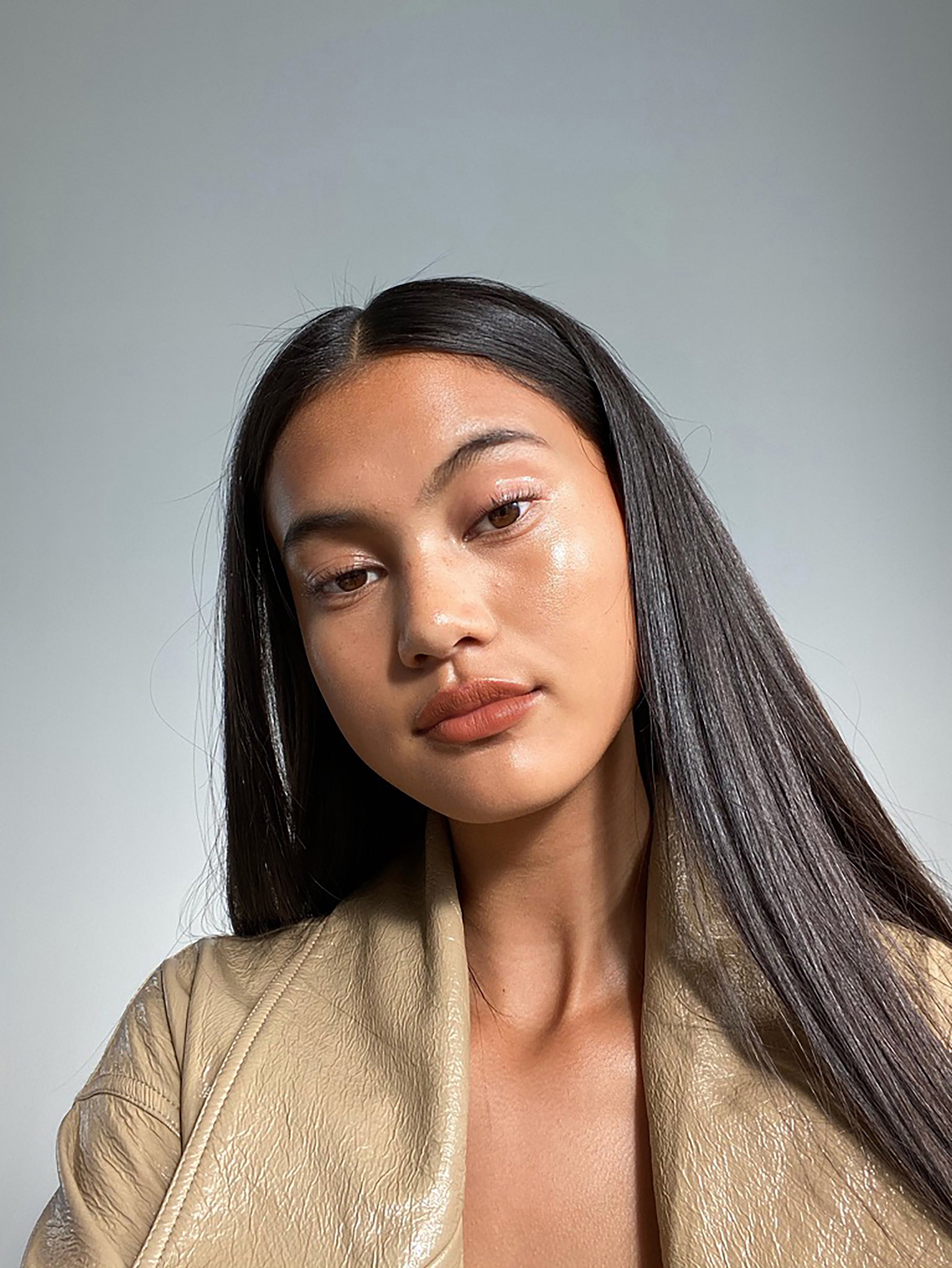 Amanda wears Fluffmatte in Casual